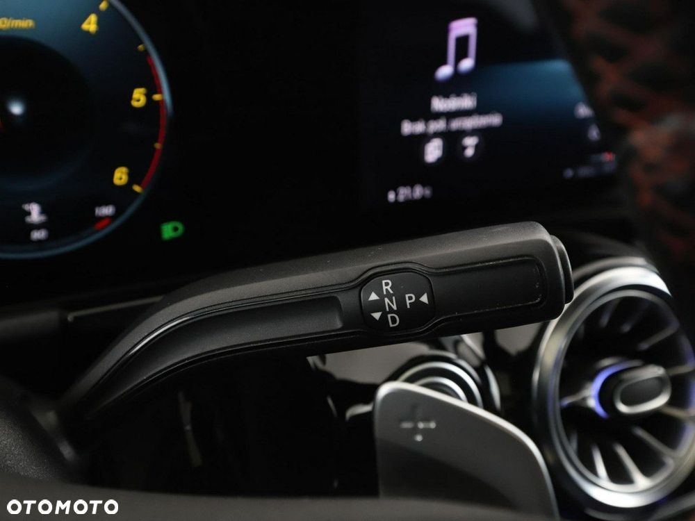 Mercedes-Benz Klasa B 180 d AMG Line 8G-DCT - 34