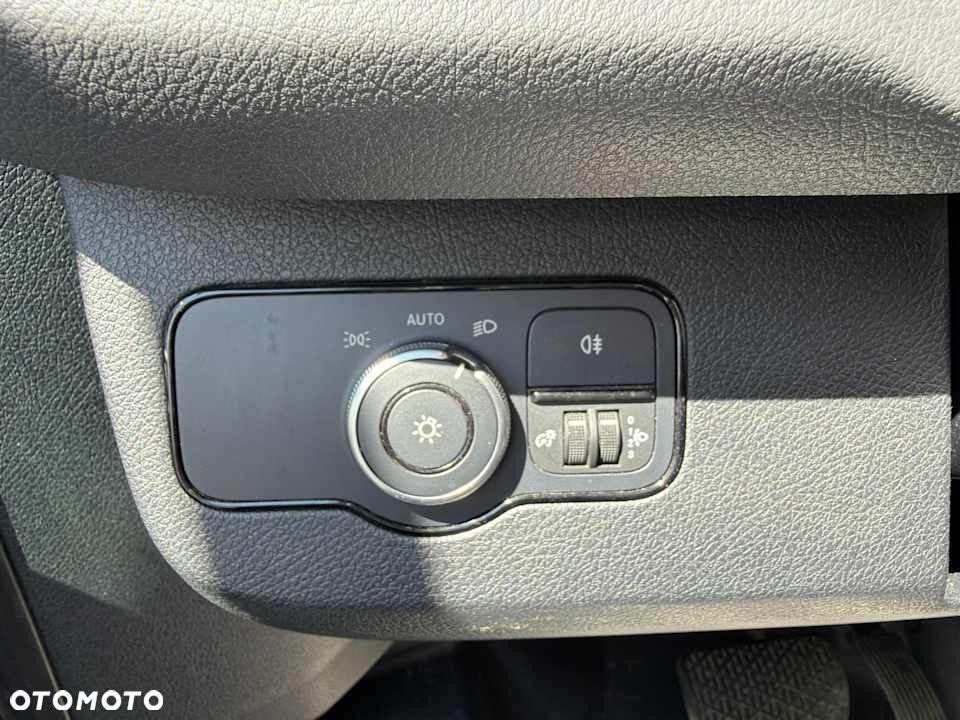Mercedes-Benz Sprinter 317 - 20