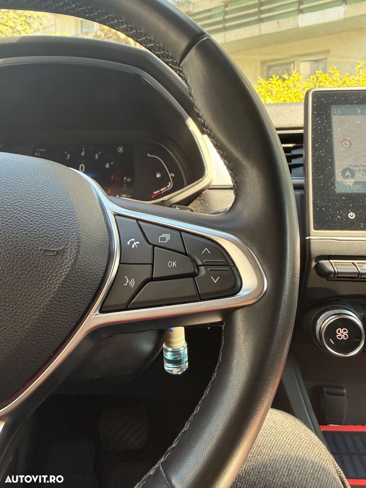 Renault Captur MHEV 140 EDC Techno - 13
