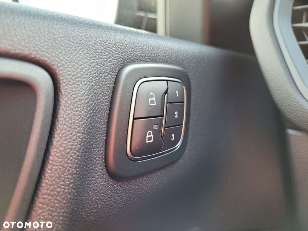 Ford Kuga - 23