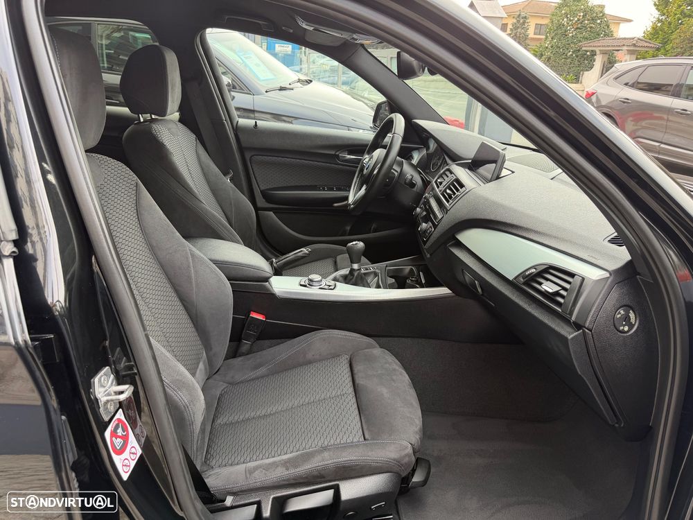 BMW 118 d Pack M - 38