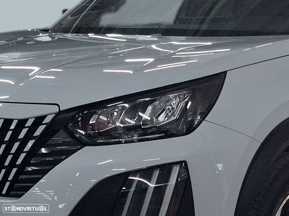 Peugeot 2008 1.2 PureTech Allure - 3