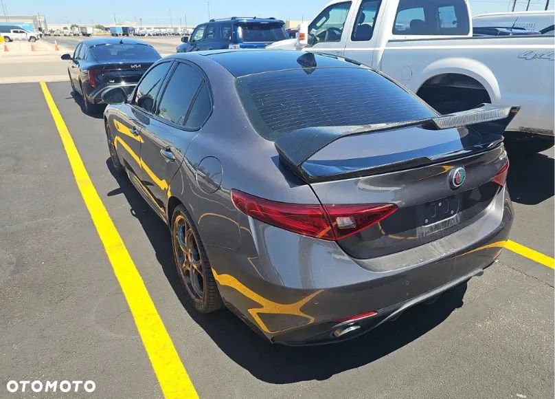 Alfa Romeo Giulia 2.0 Turbo TI Q4 - 5