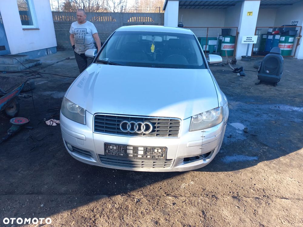 Audi A3 8P 2.0 FSI 03r wszystkie części - 1