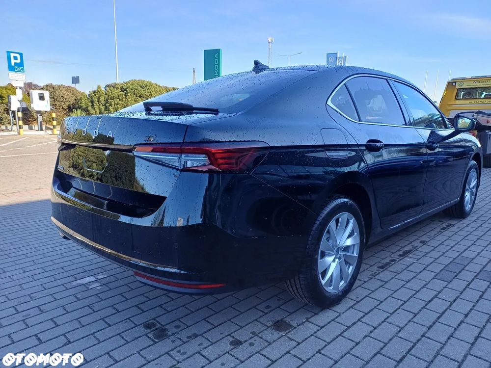 Skoda Superb 2.0 TSI Drive DSG - 7