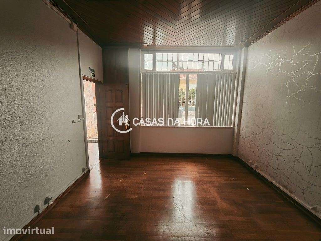 Ótima Loja/Escritório - Bom Estado  Muito Próximo do Centro de Algu... - Grande imagem: 5/21