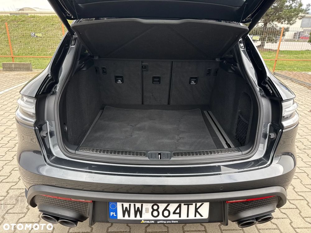 Porsche Macan T - 16