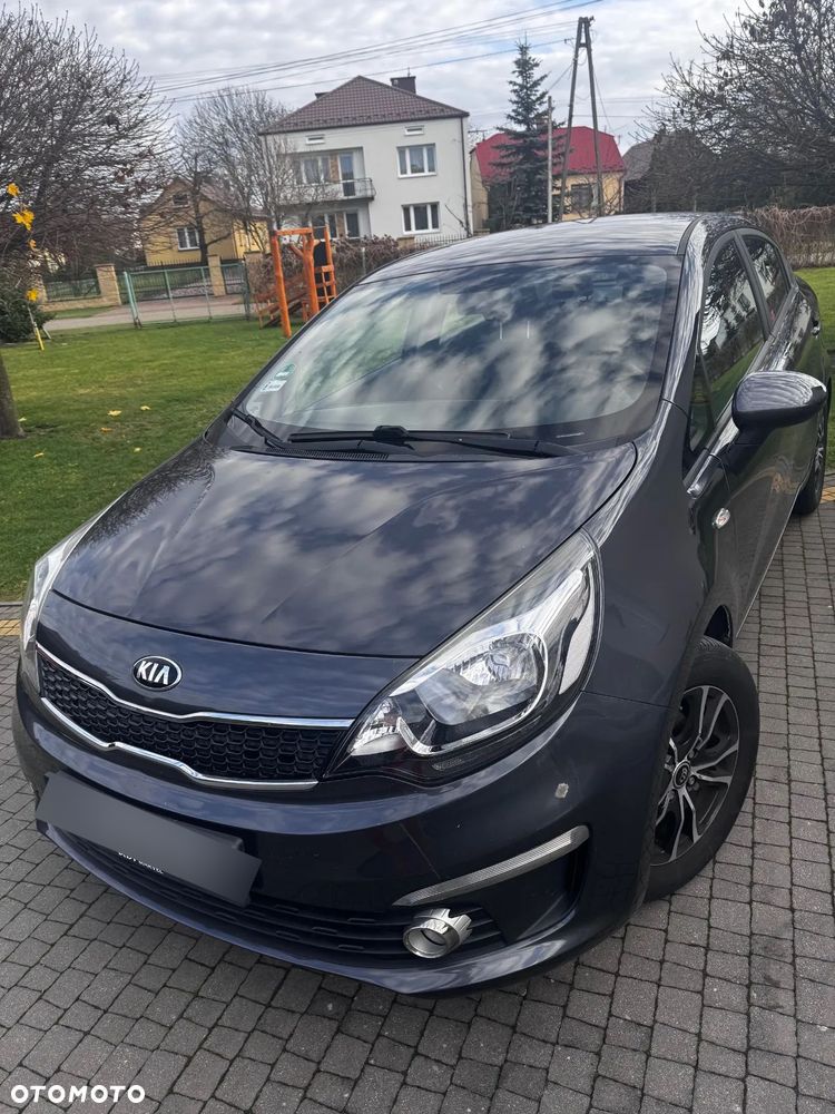 Kia Rio - 4