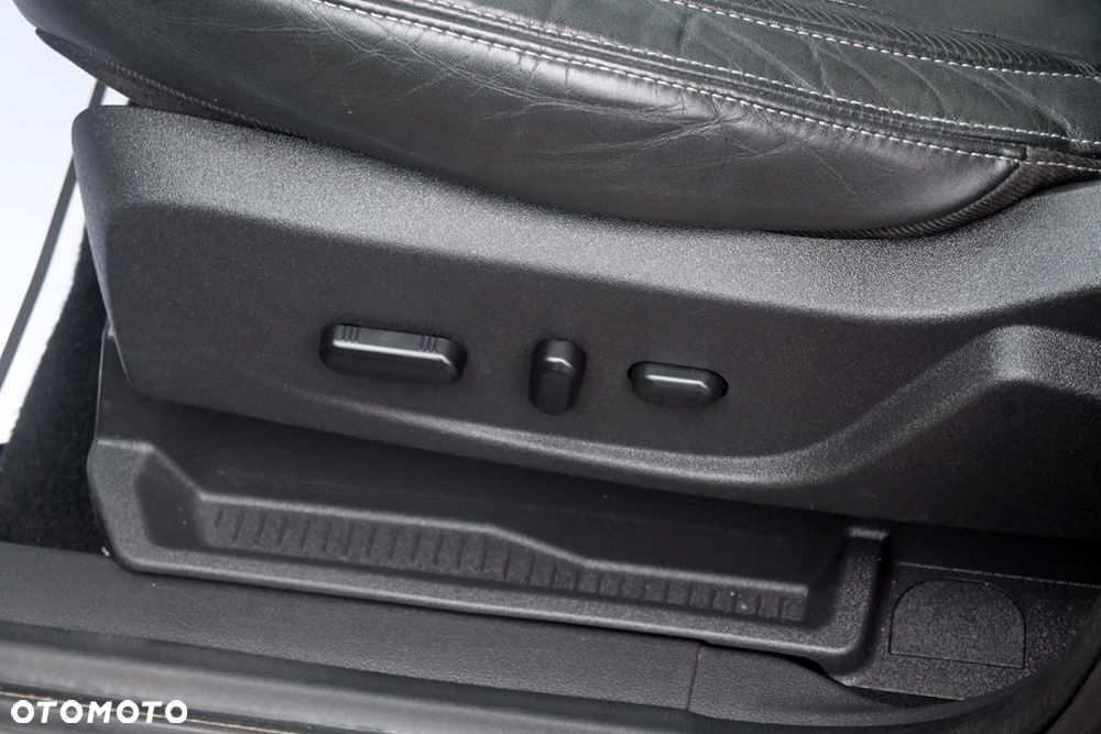 Ford Kuga 2.0 TDCi 4x4 Individual - 27