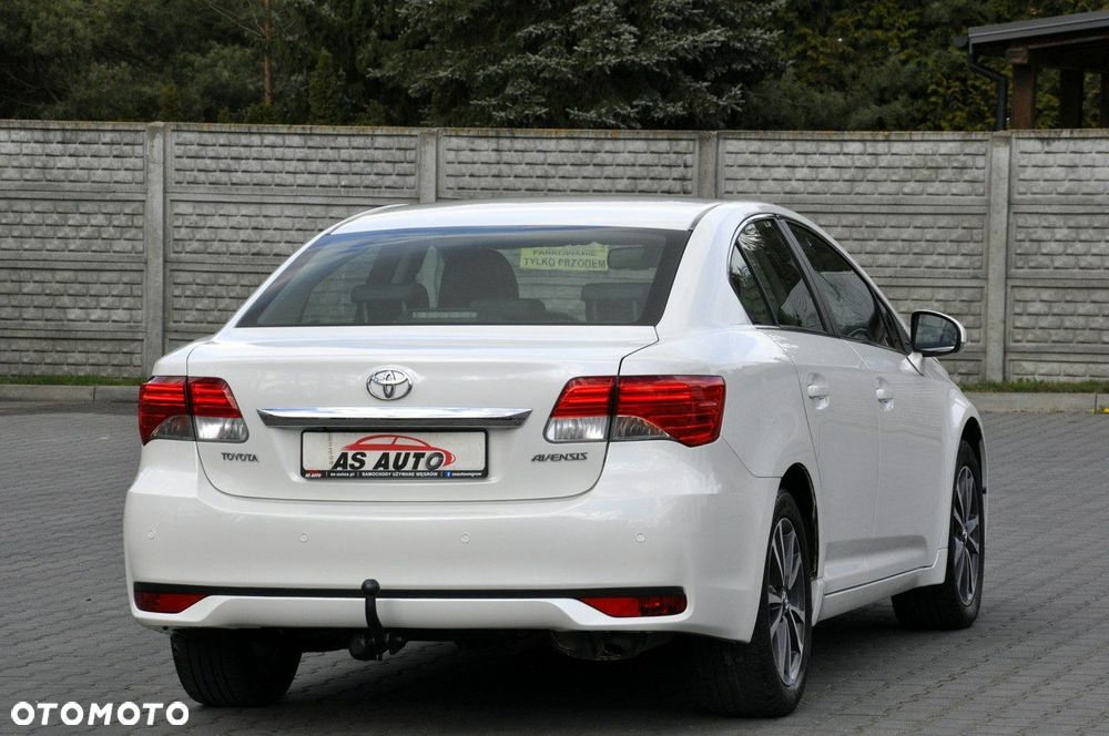 Toyota Avensis 2.0 Multidrive S Executive - 3