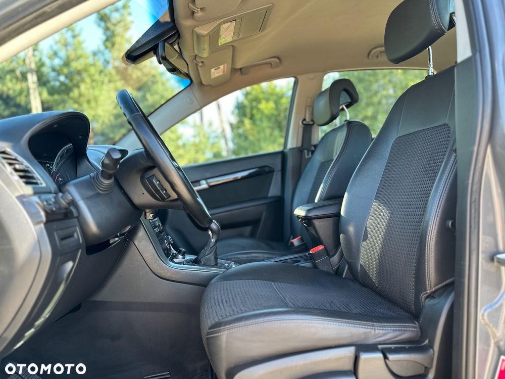 Chevrolet Captiva - 32