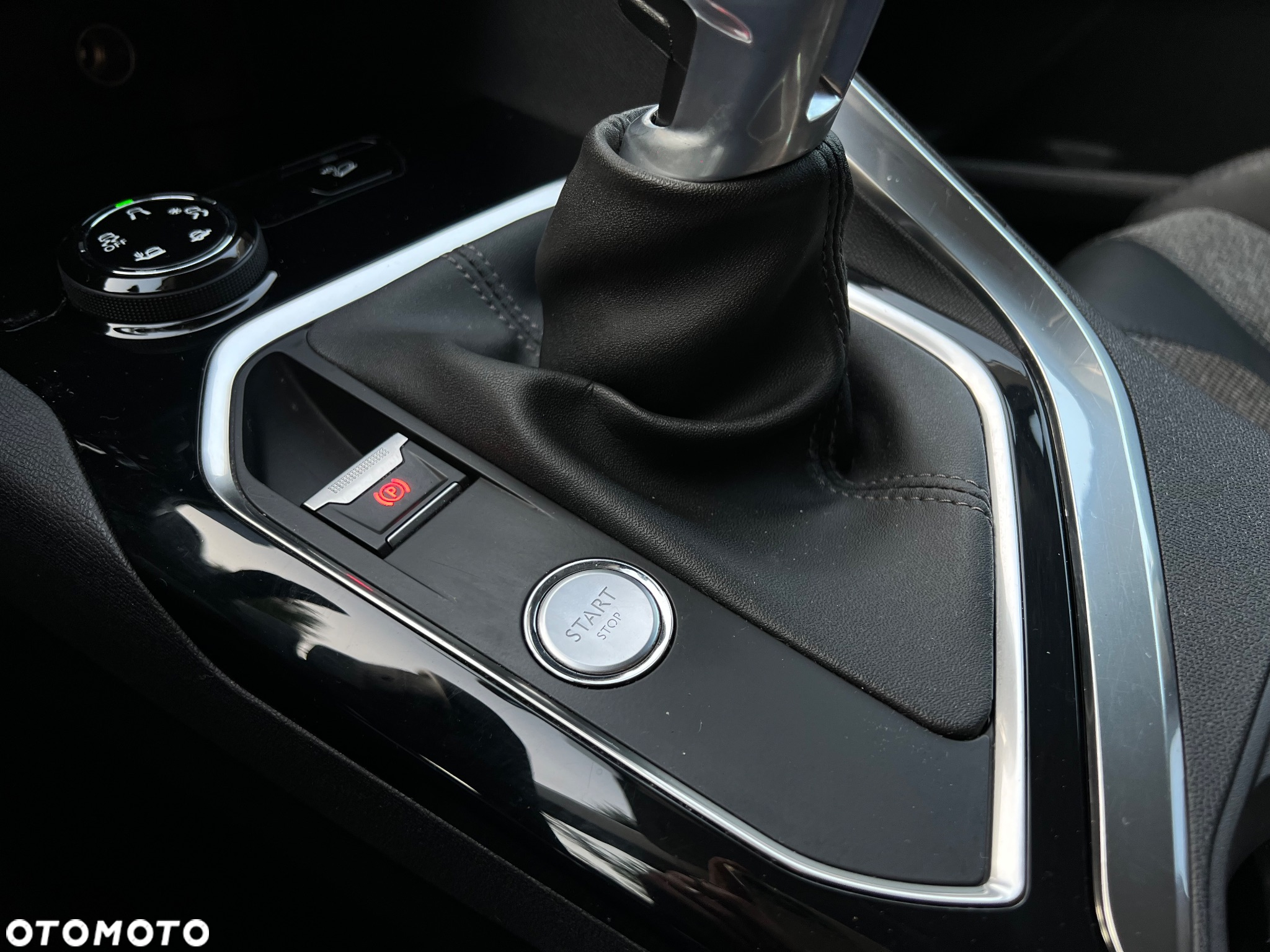 Peugeot 3008 1.2 PureTech GT S&S - 16