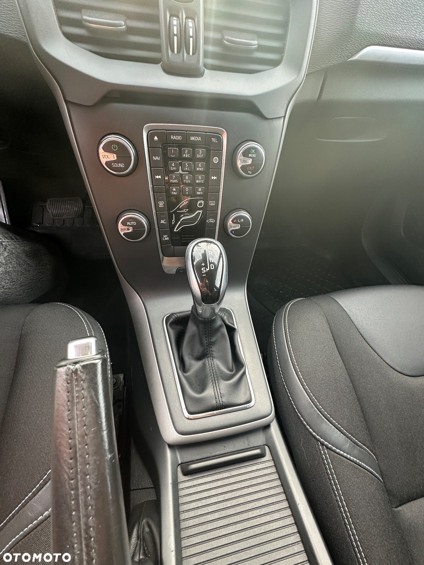 Volvo V40 - 18