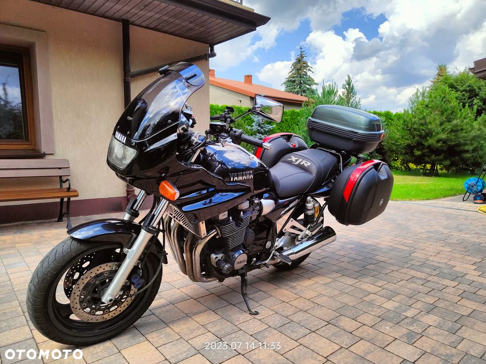 Yamaha XJR - 9