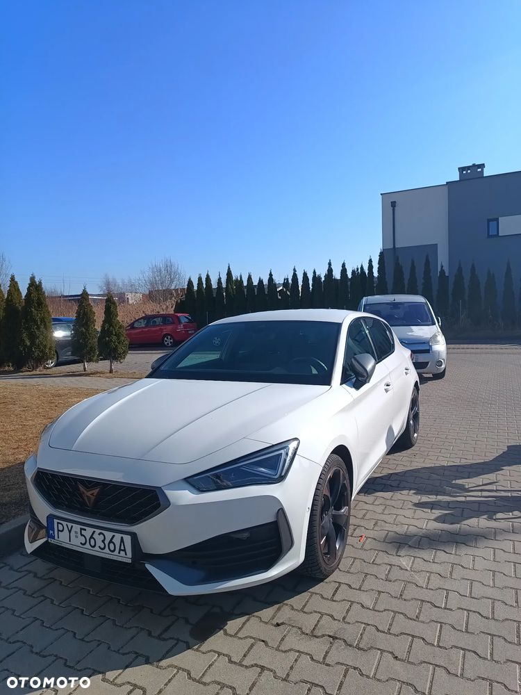 Cupra Leon 1.5 eTSI DSG - 2