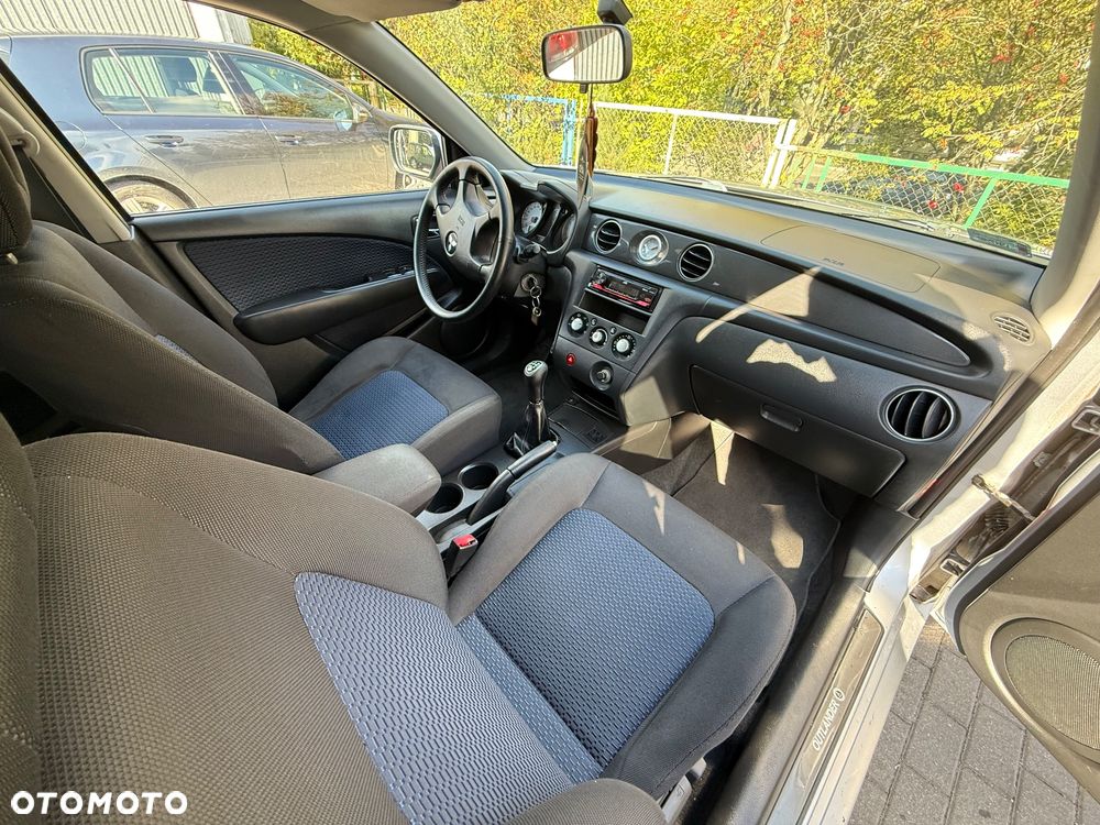 Mitsubishi Outlander - 10