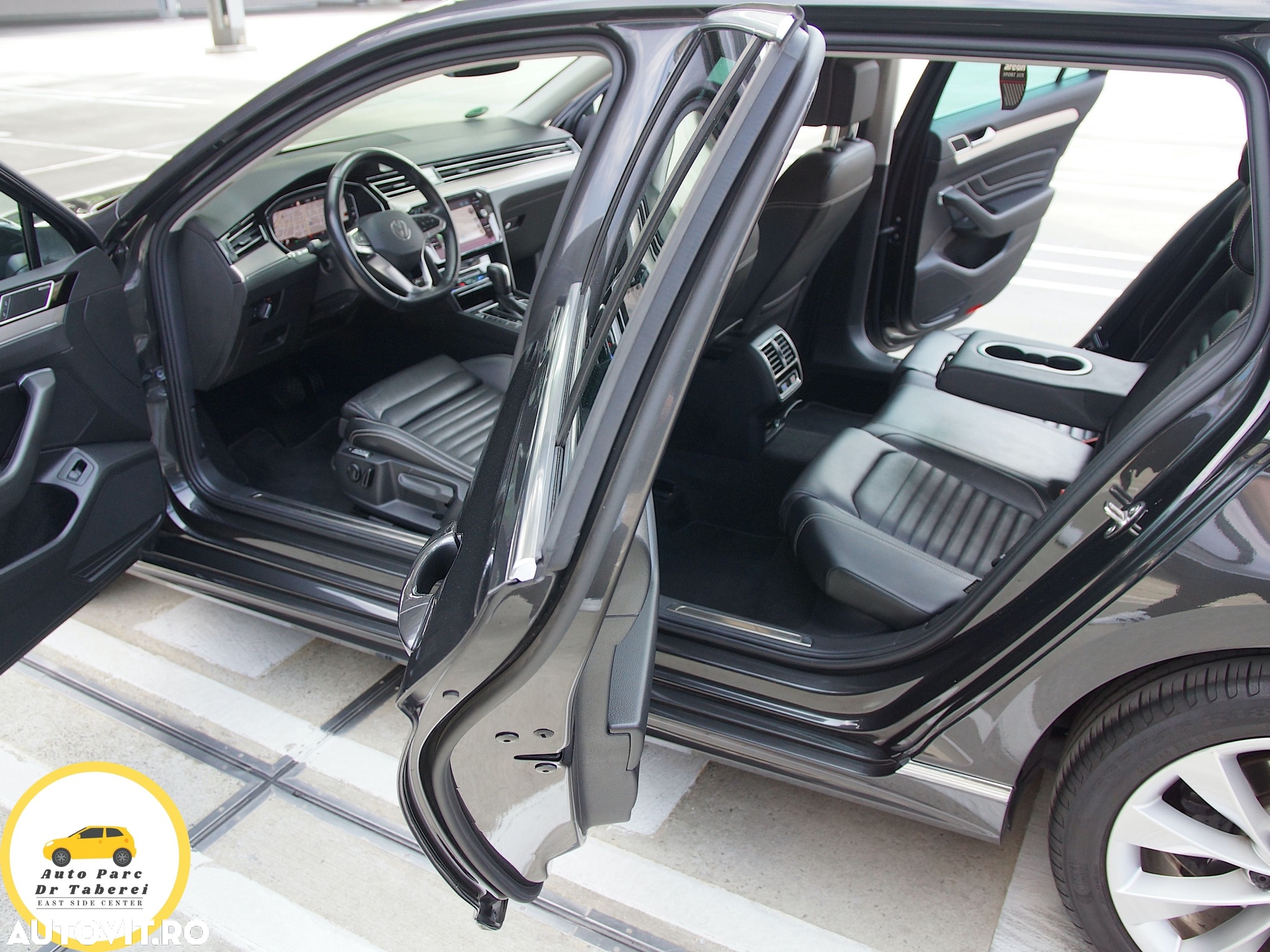 Volkswagen Passat Variant 2.0 TDI 4Mot DSG Highline - 16