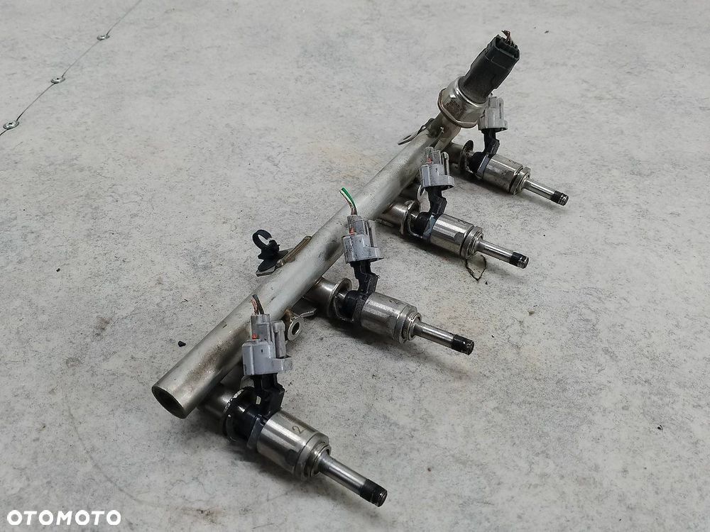 LISTWA WTRYSKOWA BENZYNA RENAULT SCENIC III FL 175204385R 1.2 TCE - 3