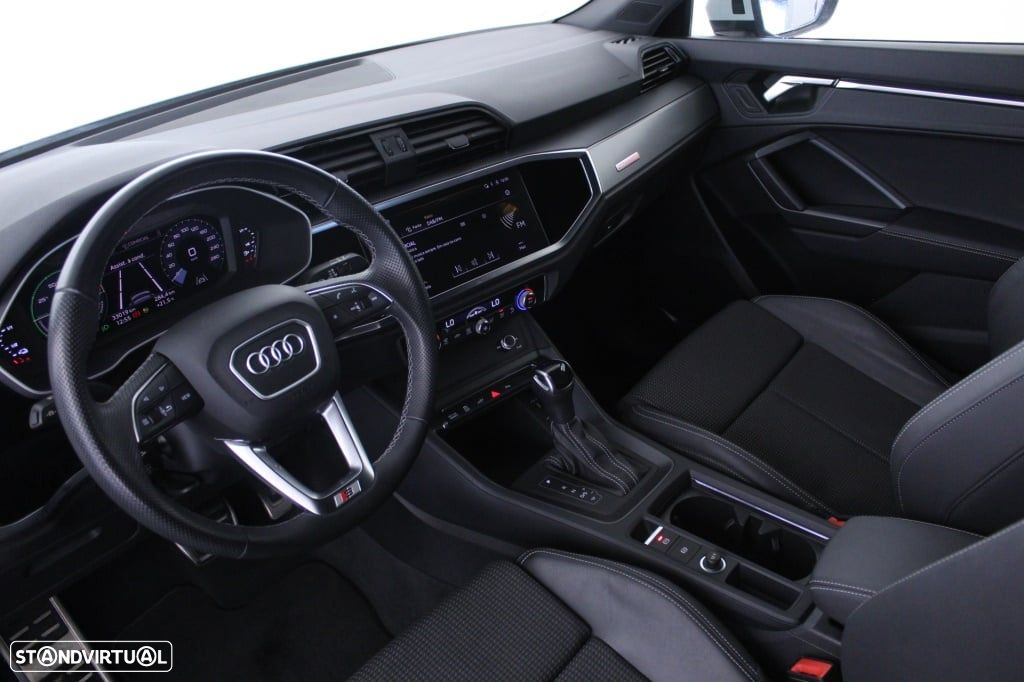Audi Q3 Sportback 45 TFSIe S line S tronic - 29