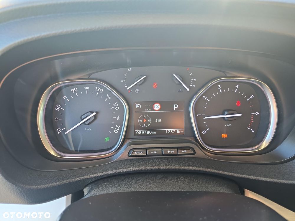 Toyota Proace Verso 2.0 D4-D Long VIP - 17