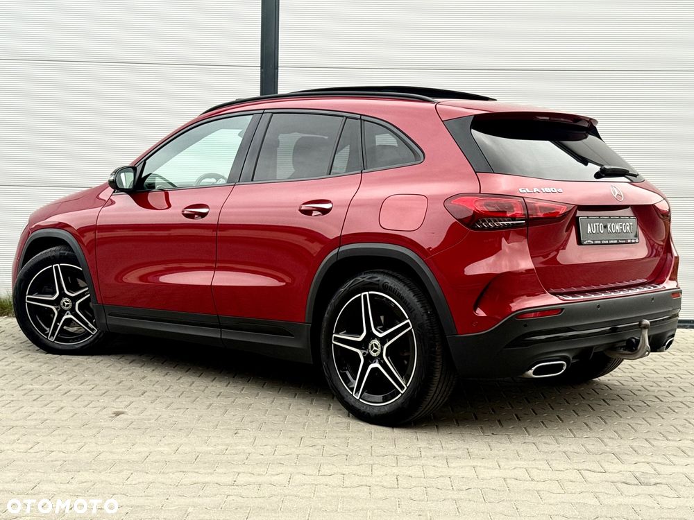Mercedes-Benz GLB - 21