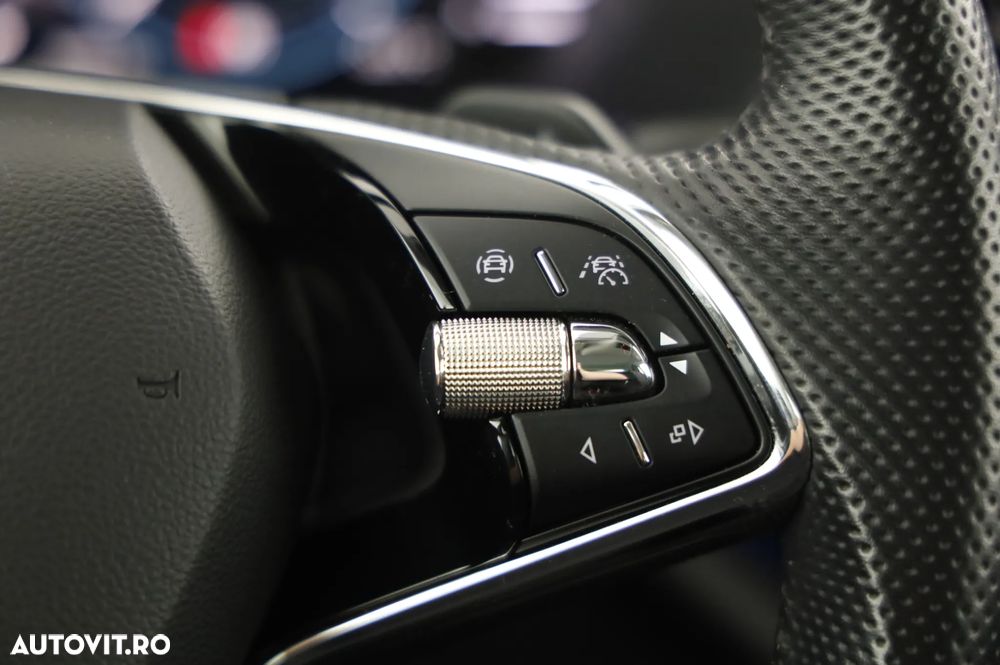 Skoda Octavia 2.0 TDI DSG Style - 23