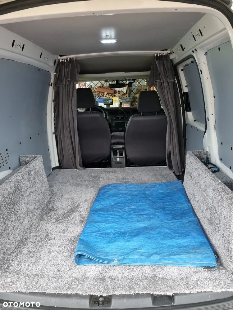 Volkswagen Caddy 4Motion - 24