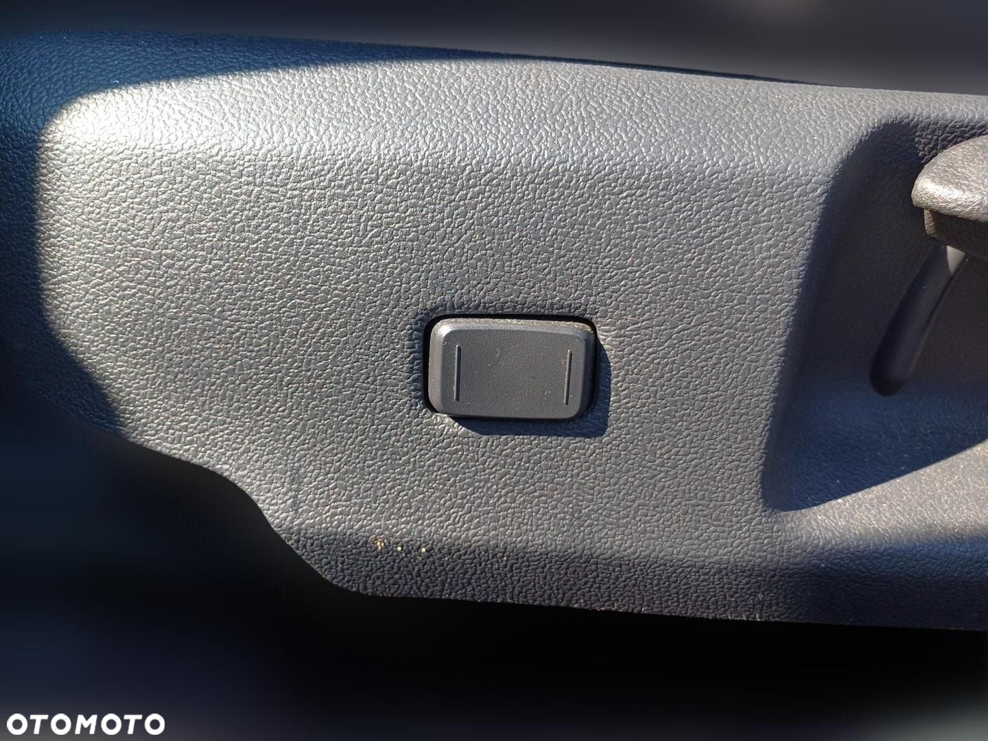 Toyota Corolla 1.8 Hybrid GR Sport Dynamic - 24
