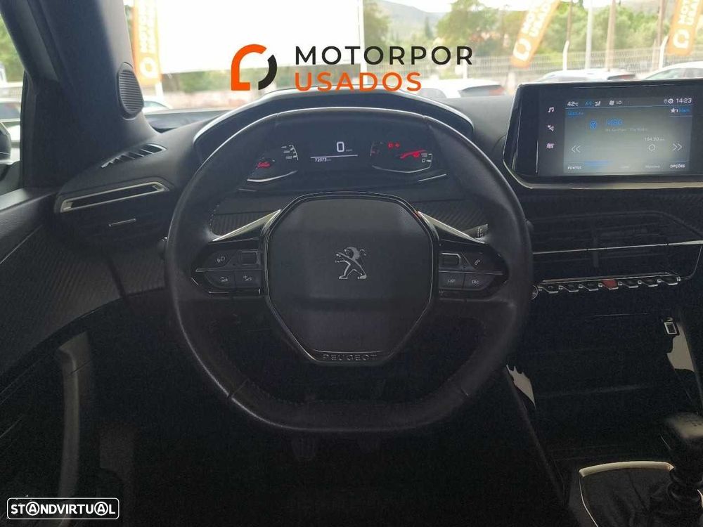 Peugeot 2008 1.2 PureTech Active - 12