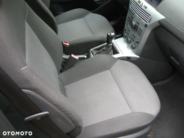 Opel Astra 1.6 Enjoy - 18