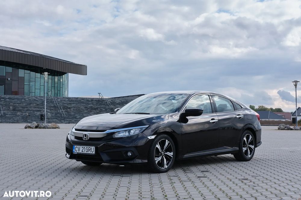 Honda Civic 1.5 VTEC Turbo CVT Prestige - 17