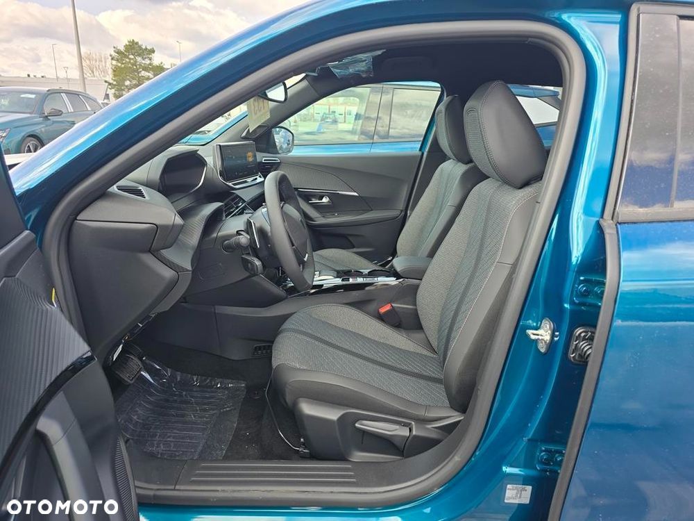Peugeot 2008 PureTech mHEV Allure e-DCS6 - 13