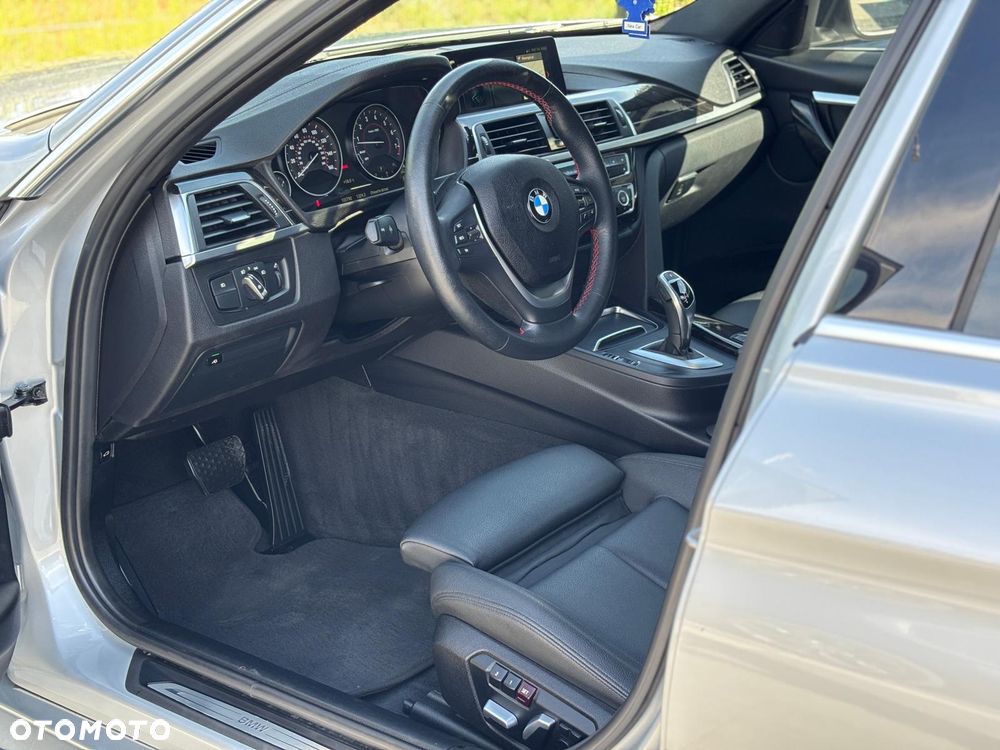 BMW Seria 3 330i Sport Line - 13