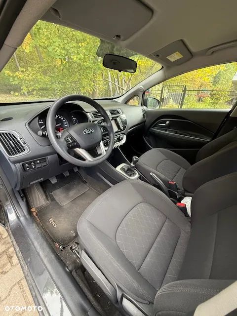 Kia Rio - 3