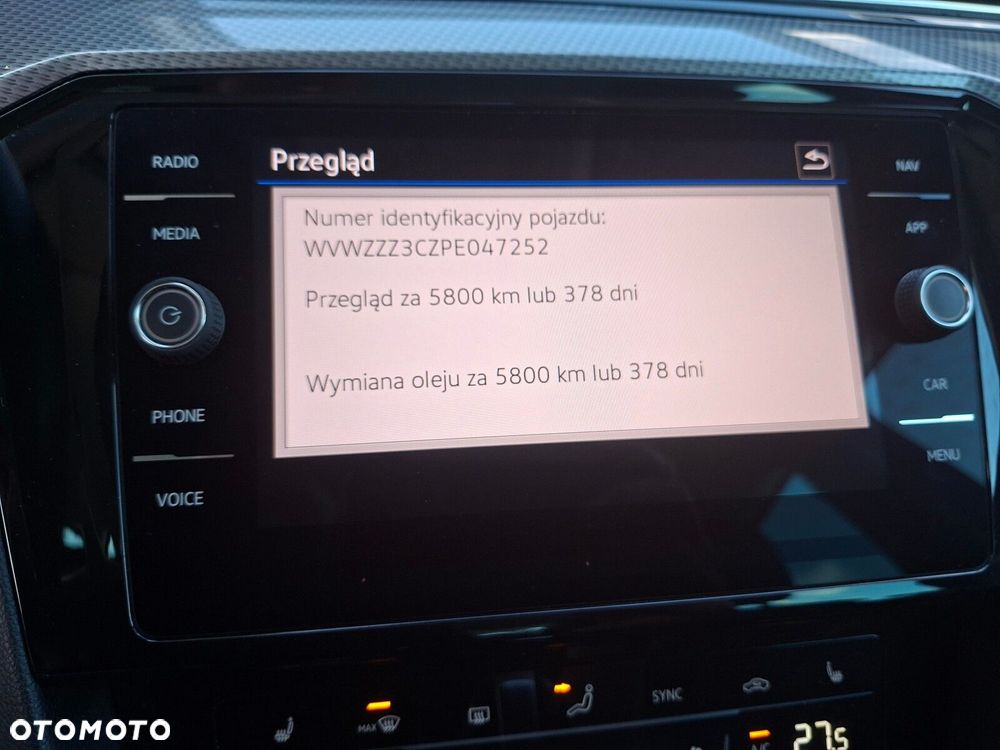 Volkswagen Passat - 22