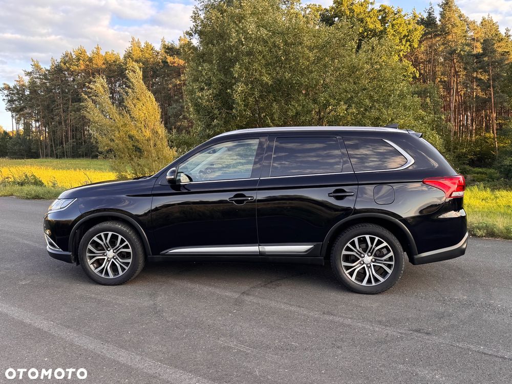 Mitsubishi Outlander 2017 photo 3