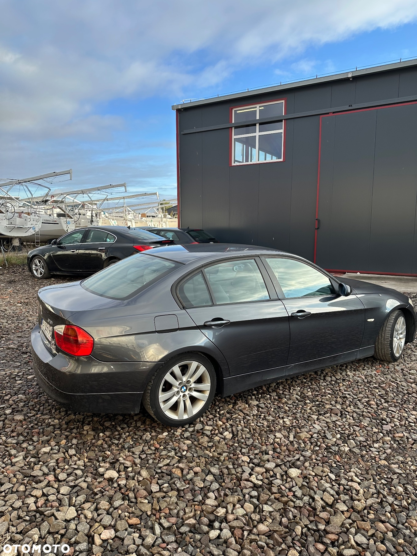 BMW Seria 3 318i - 4