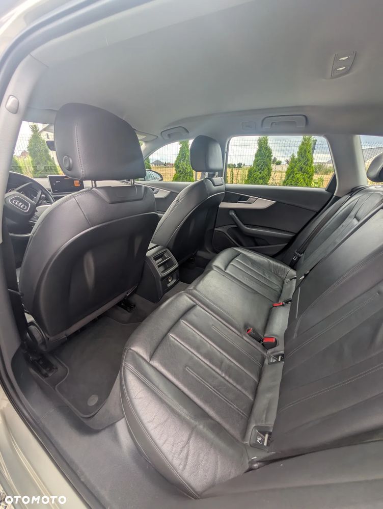 Audi A4 Avant 2.0 TDI S tronic - 12