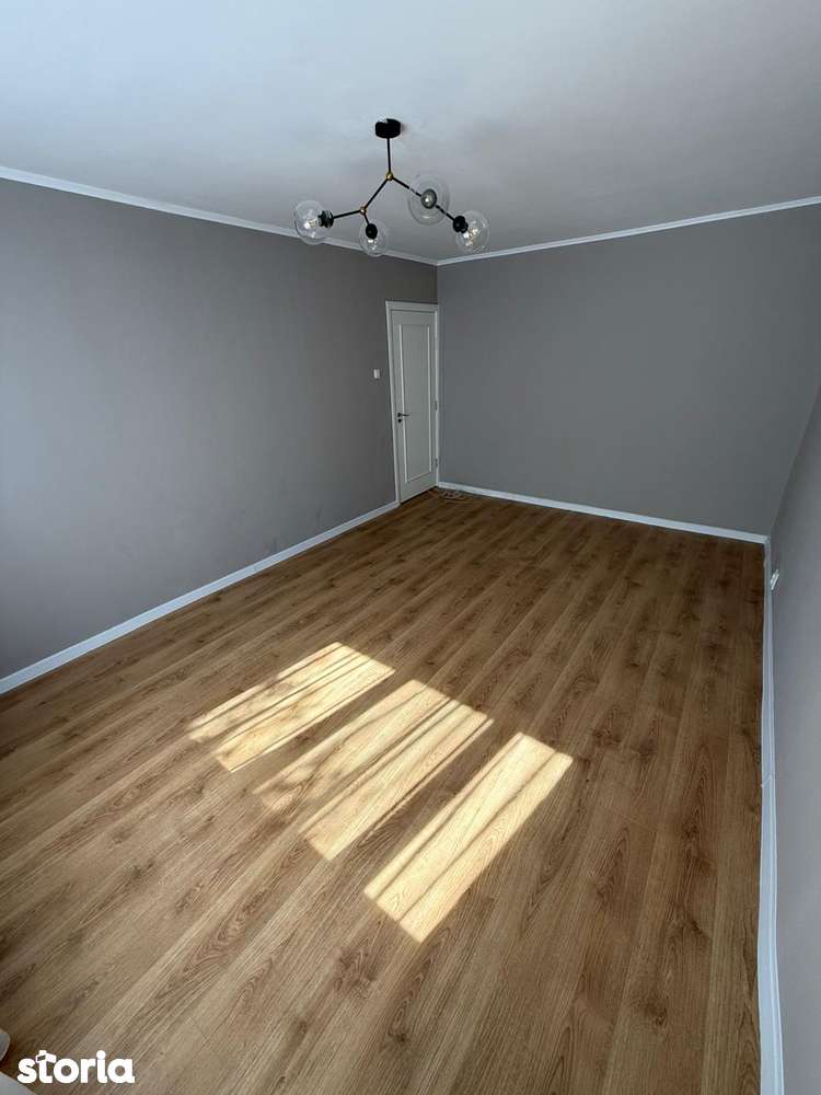 2 decomandate-Brazda-Pedagogic-parter cu balcon -renovat - Imagine principală: 5/8