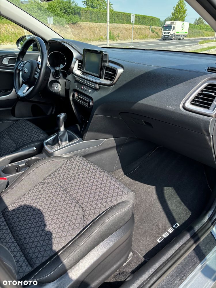 Kia Ceed 1.4 T-GDI M - 19