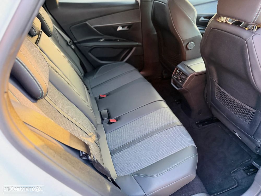 Peugeot 3008 1.2 PureTech Allure Pack EAT8 - 14