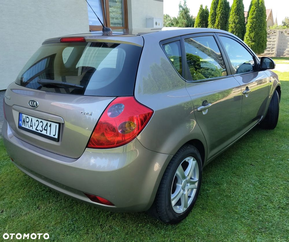 Kia Ceed 1.6 Crdi Comfort - 2