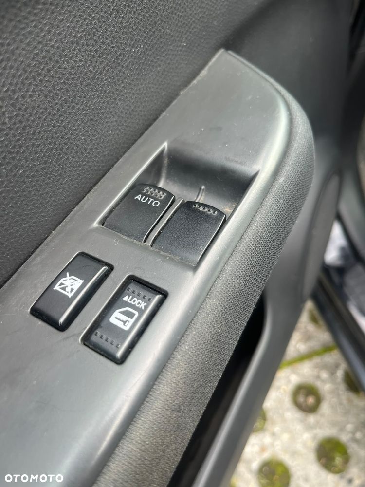 Suzuki Swift 1.3 Sakura - 8