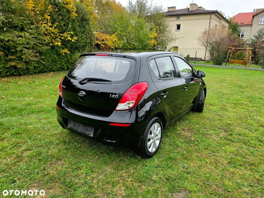 Hyundai I20 2013 photo 4