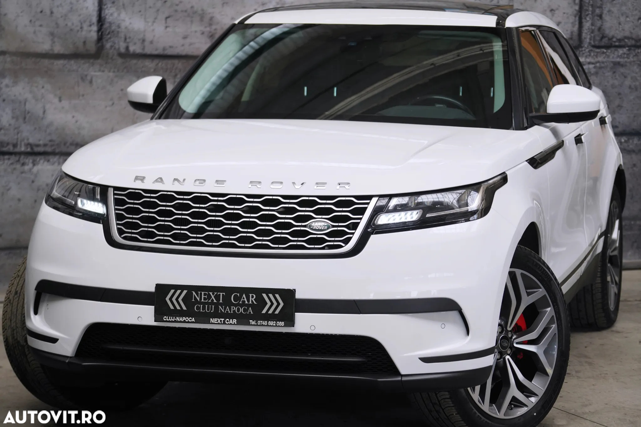 Land Rover Range Rover Velar 2.0 R-Dynamic HSE - 2