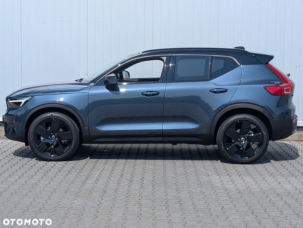 Volvo XC 40 B4 AWD Ultimate Dark - 18