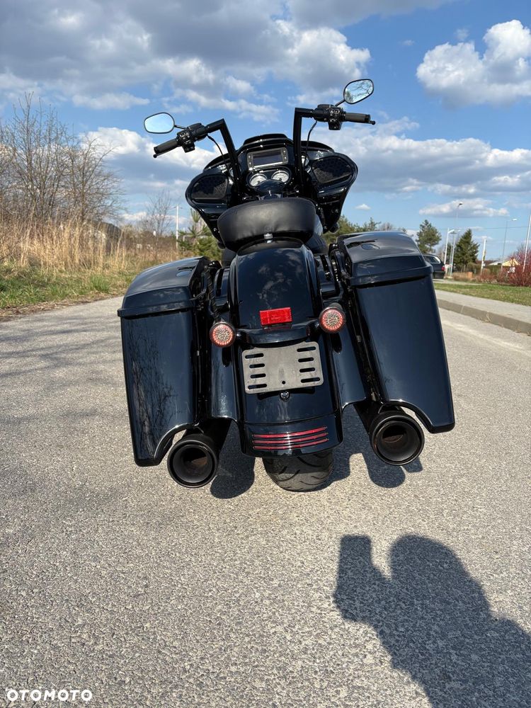 Harley-Davidson Touring Road Glide - 4