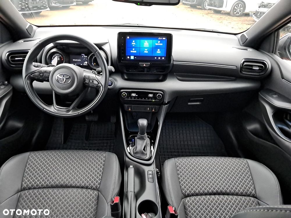 Toyota Yaris 1.5 Selection Style CVT - 11