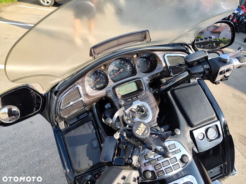 Honda GL - 16