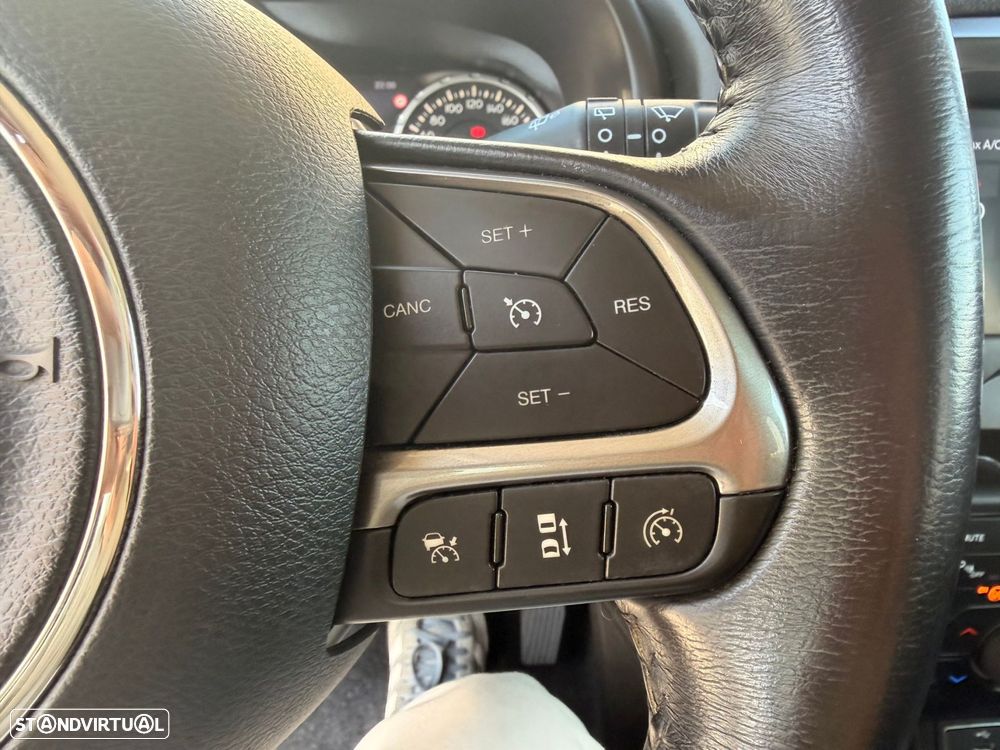 Jeep Renegade 1.0 T Limited - 22